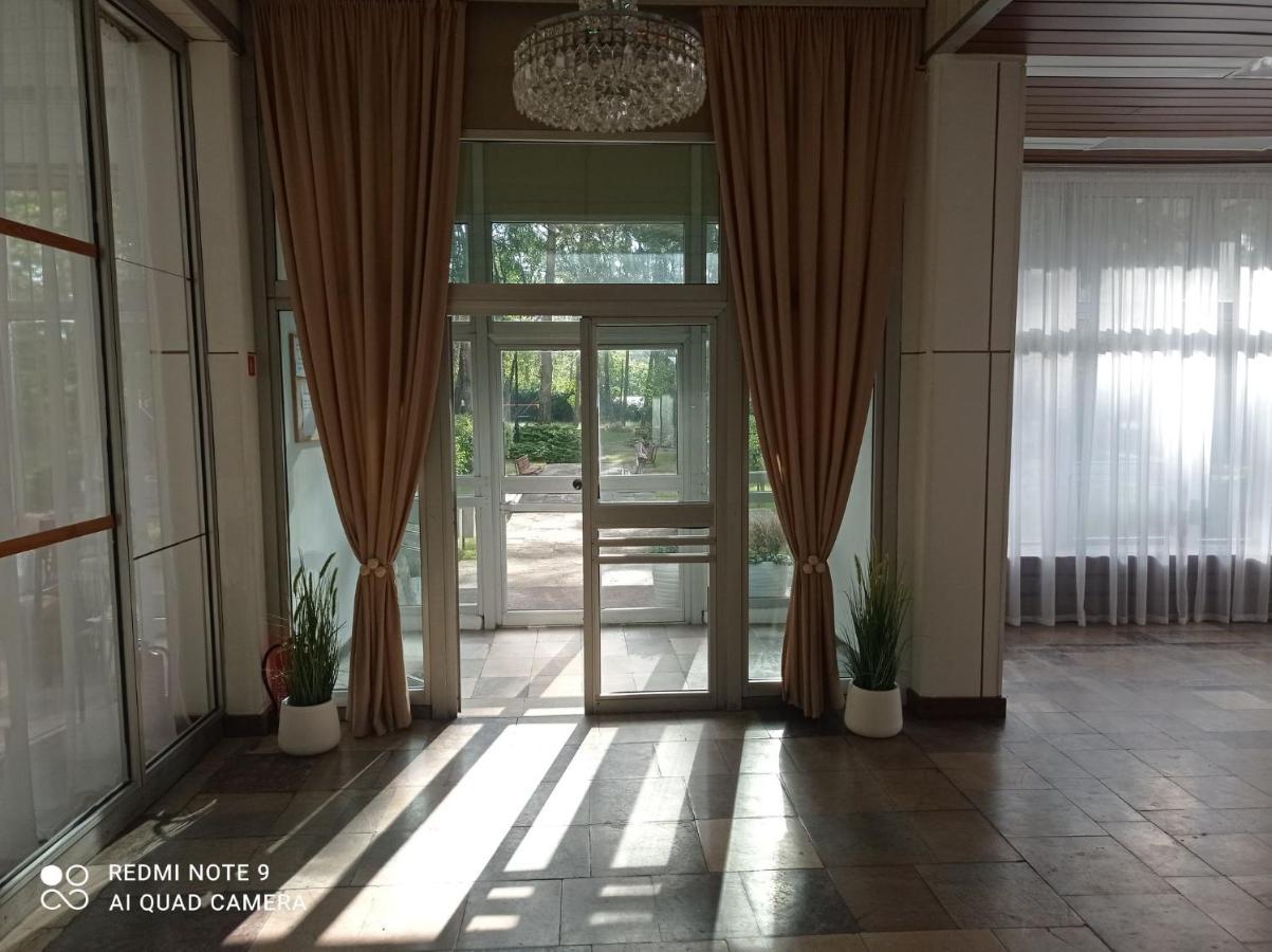 Krysztalowa Przystan Mrzezyno Bagian luar foto
